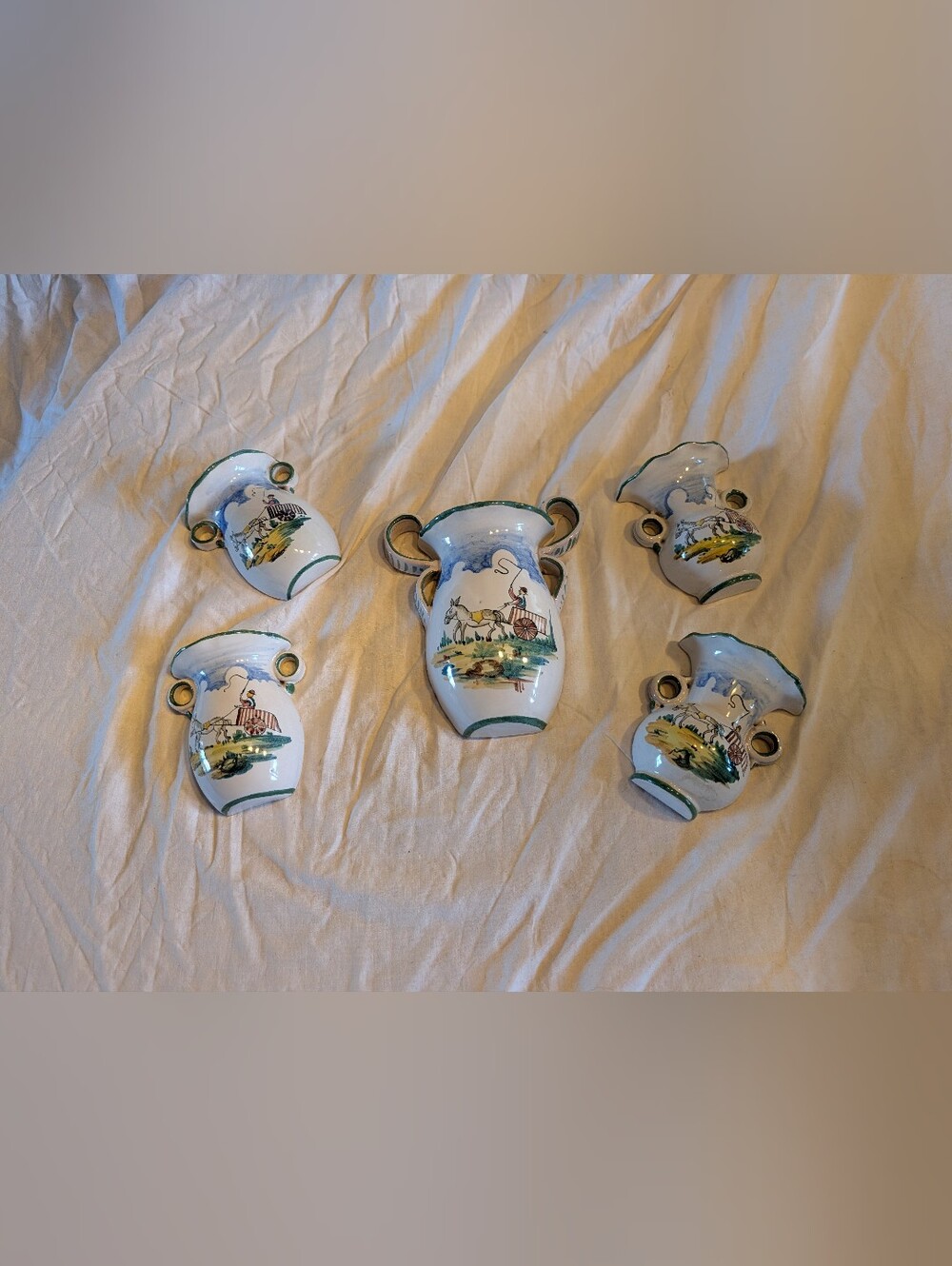 2/100$ Hand-Painted Ceramic Wall Pockets Set with horse Scene - White & Green